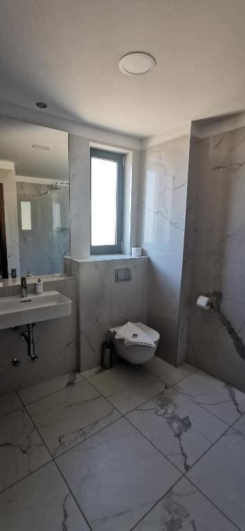 Superior Suite room - Image 1