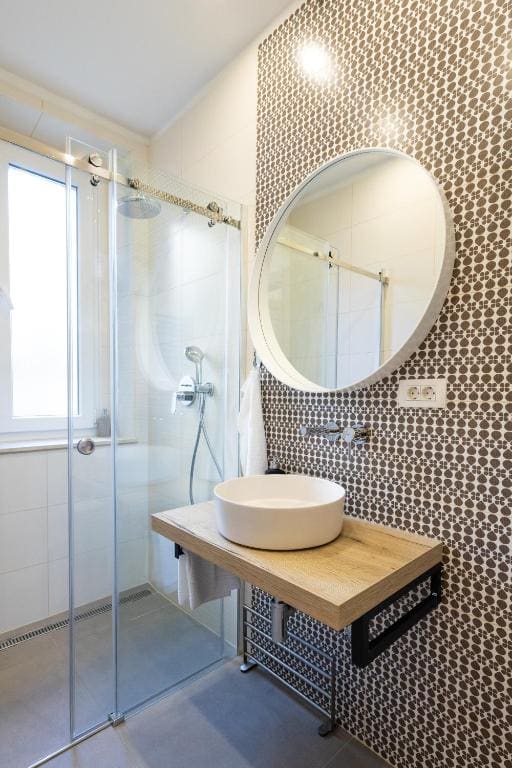 Double Room with Private Bathroom room - Image 2