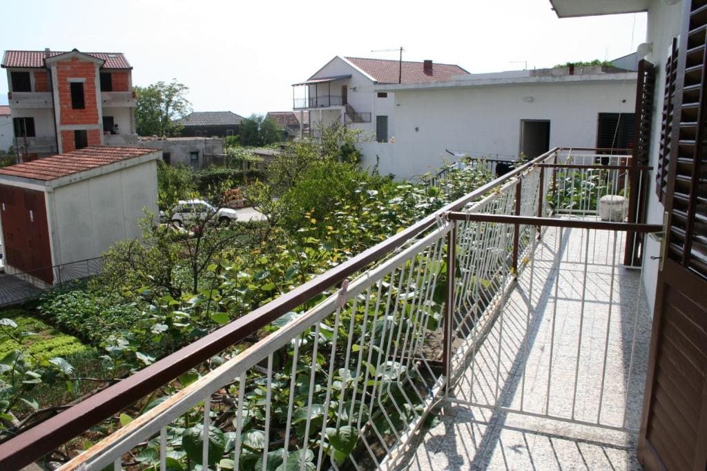 Triple Room with Balcony room - Image 1