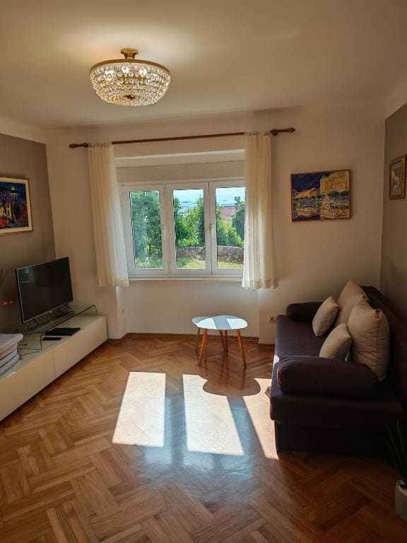 Apartment room - Image 3