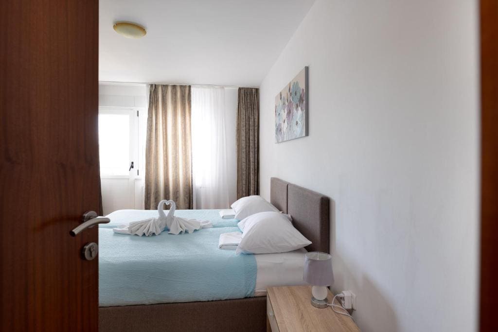 Quadruple Room with Sea View room - Image 2