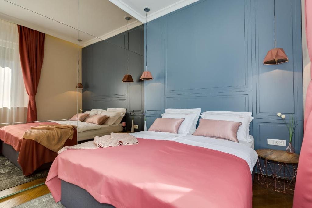 Deluxe Double Room with Sofa Bed room - Image 1