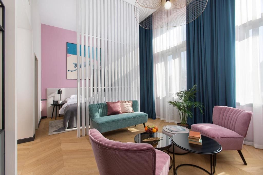 Suite room - Image 1