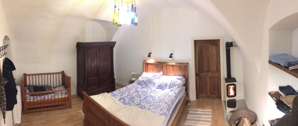 Double Room with Cot Available room - Image 3