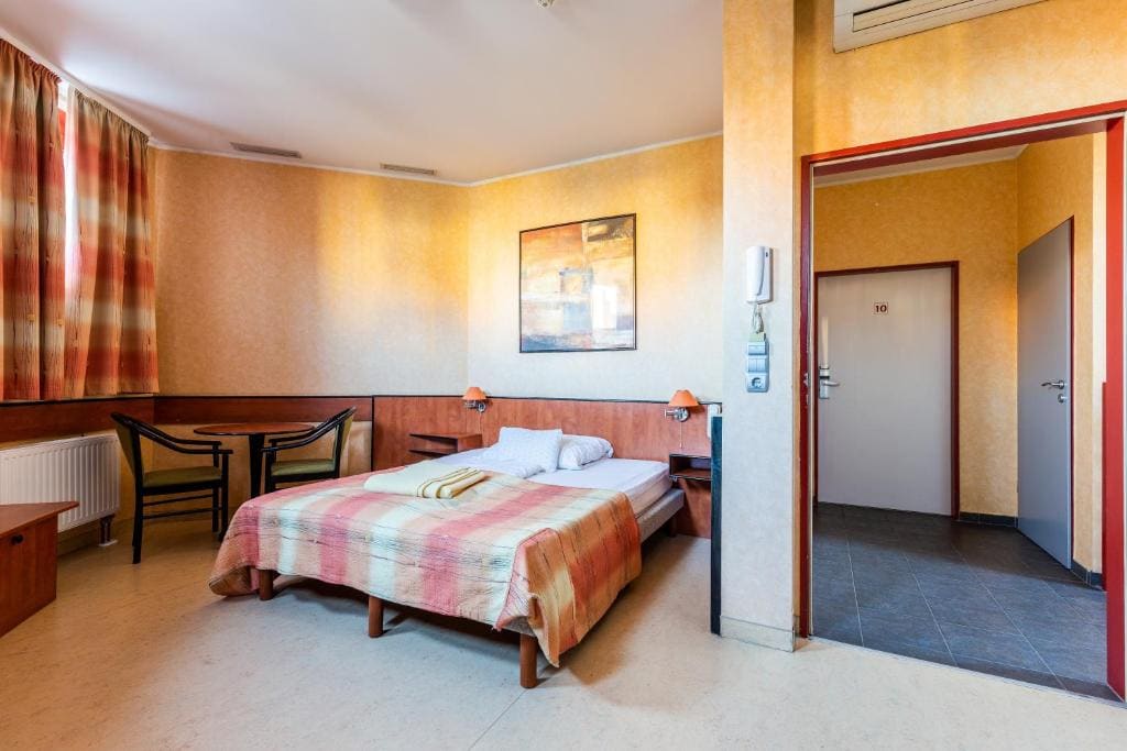 Double or Twin Room room - Image 1
