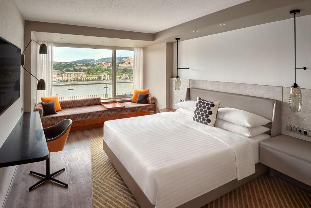 Deluxe Room, Guest room, 2 Twin/Single Bed(s), River view room - Image 1