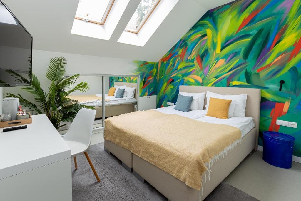 Deluxe Double or Twin Room room - Image 2