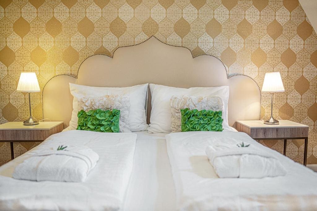 Standard Double or Twin Room room - Image 2