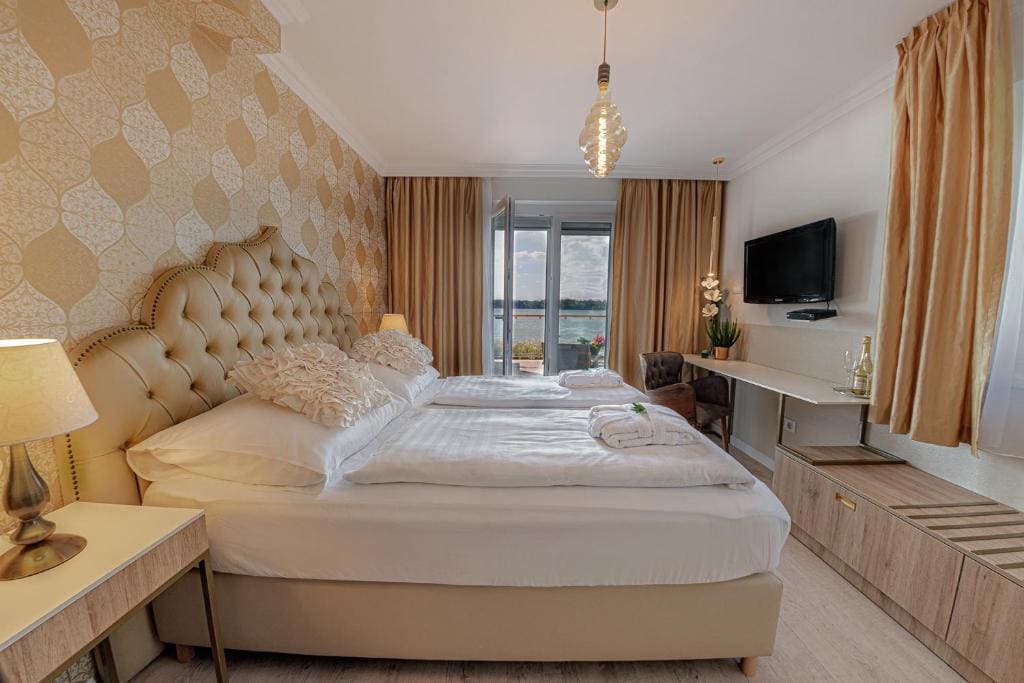 Superior Double or Twin Room with Terrace room - Image 1