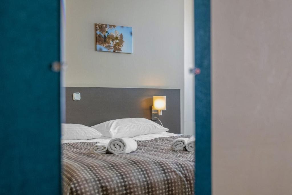 Standard Double Room room - Image 3
