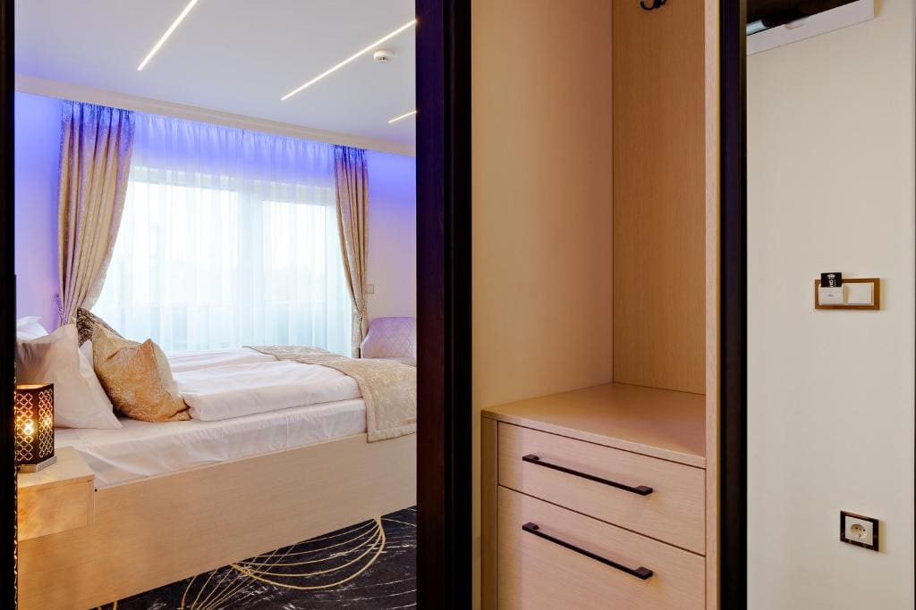 Superior Queen Room room - Image 1