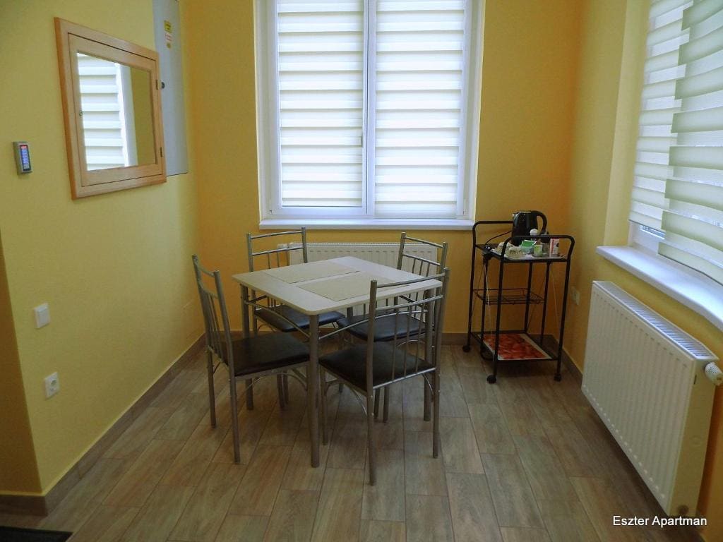 Deluxe Double Room with Shower room - Image 1