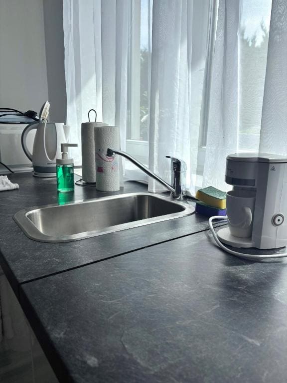 Studio Apartment room - Image 1