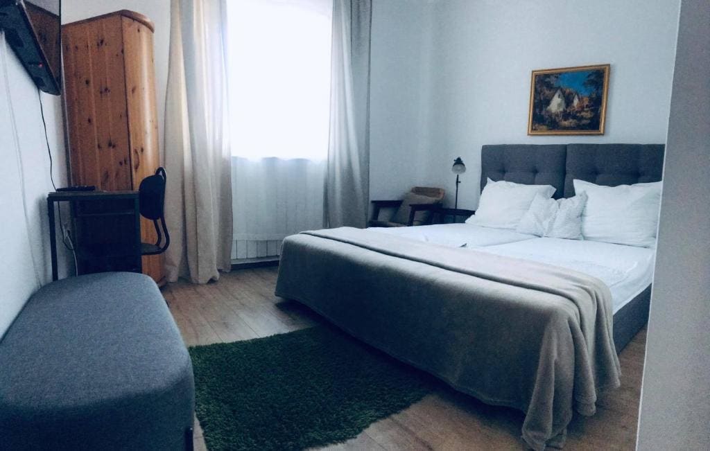 Double or Twin Room room - Image 3