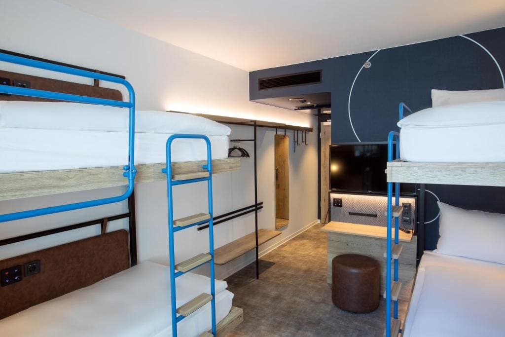 Quadruple Room room - Image 1