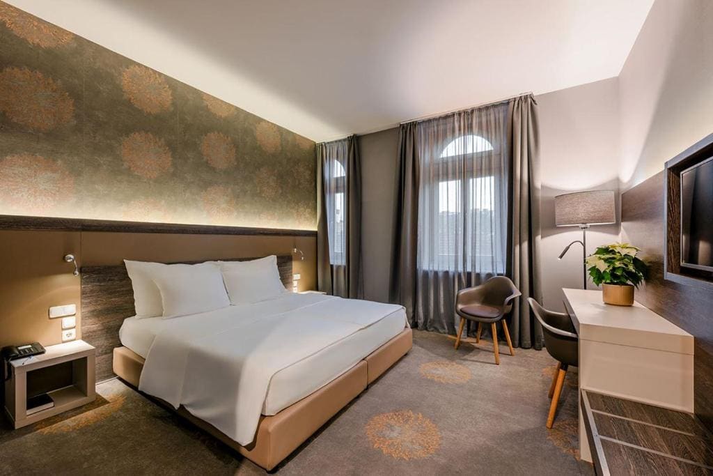 Superior Double Room room - Image 1