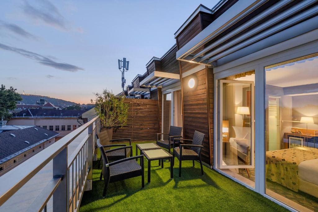 Superior Triple Room with Terrace room - Image 1