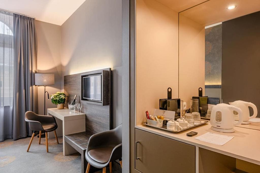 Superior Double Room room - Image 3