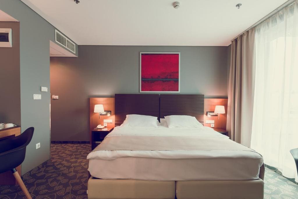 Superior Triple Room with Terrace room - Image 3