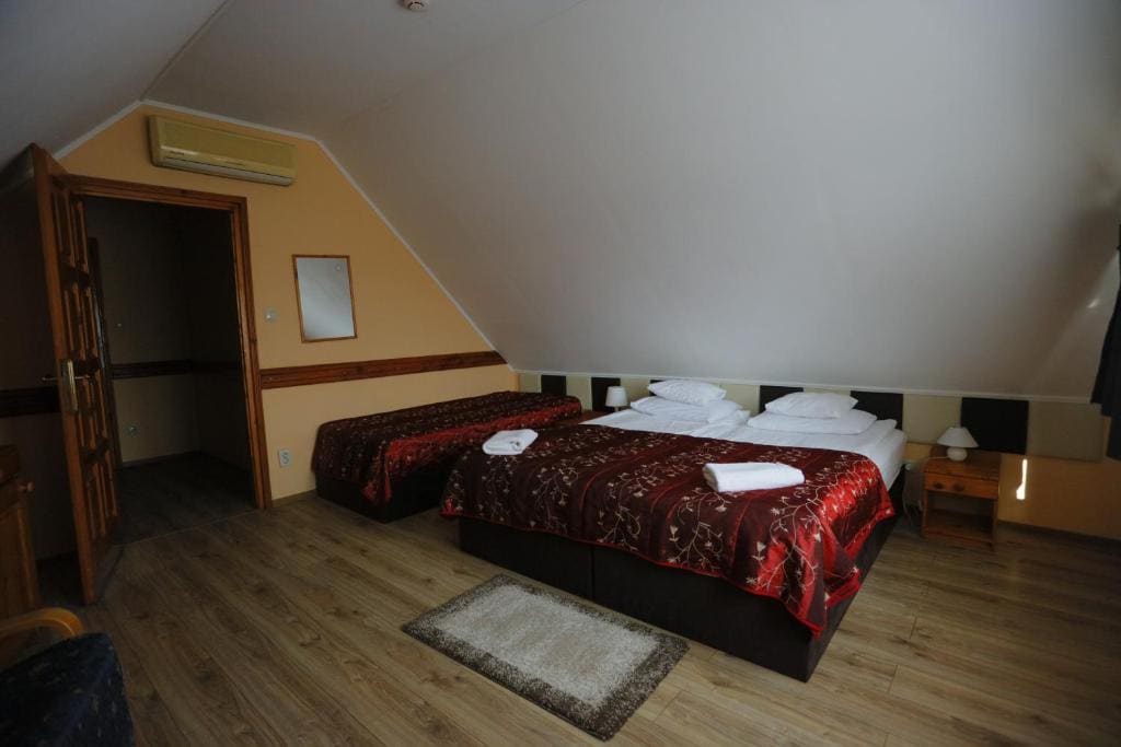 Triple Room with Garden View room - Image 2