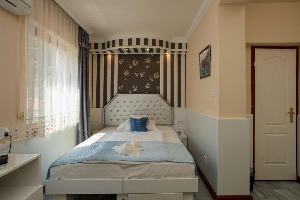 Standard Double Room room - Image 2