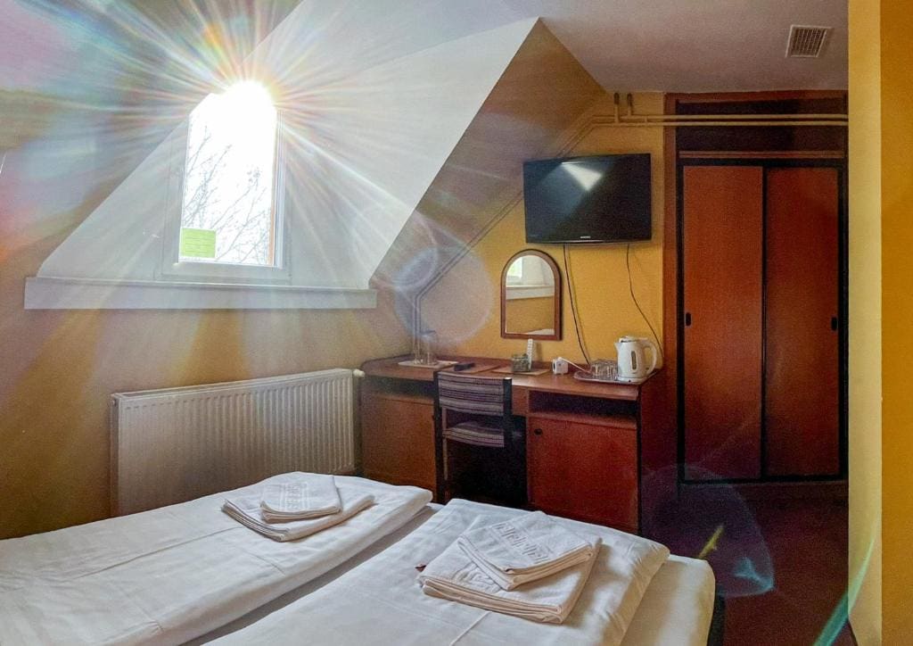 Standard Suite room - Image 3