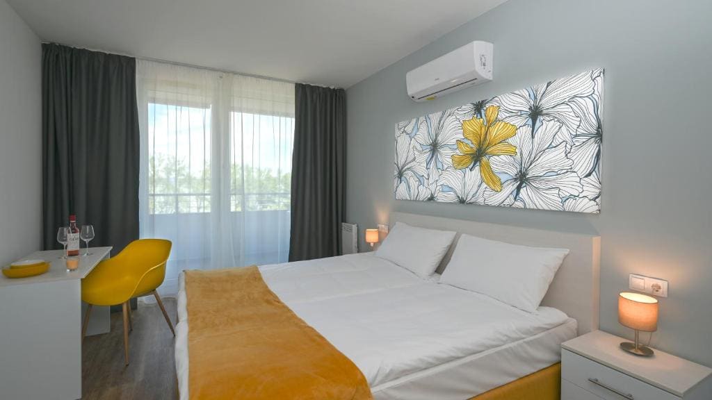 Standard Double or Twin Room with Garden View room - Image 3