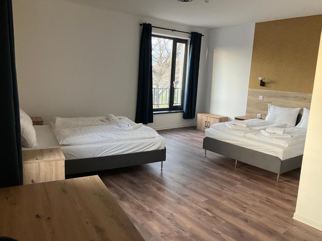 Superior Twin Room room - Image 1