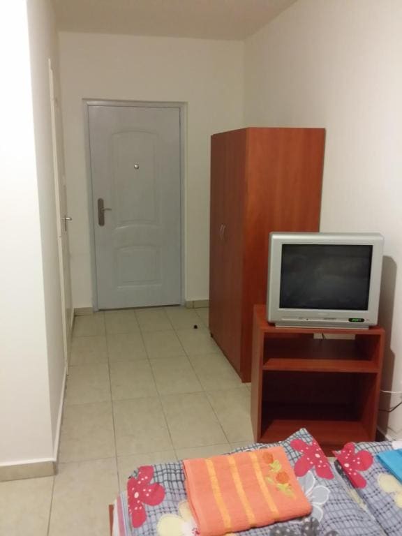 Budget Double or Twin Room room - Image 2