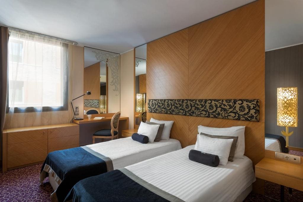 Standard Twin Room room - Image 1