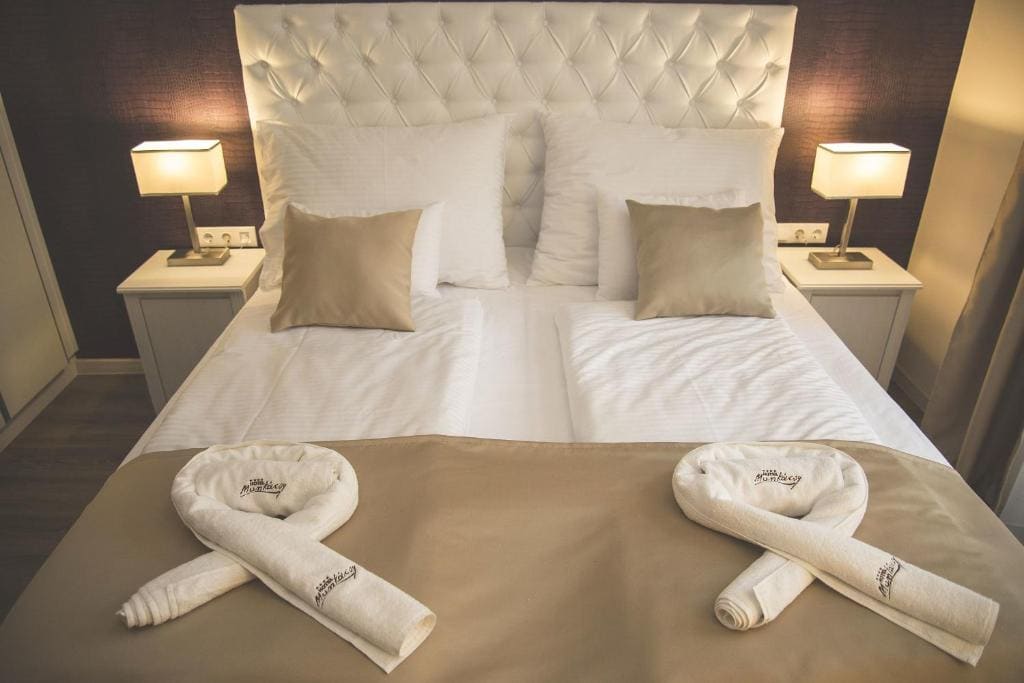 Deluxe Suite room - Image 1
