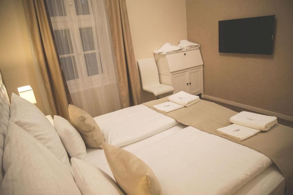 Superior Double Room room - Image 1