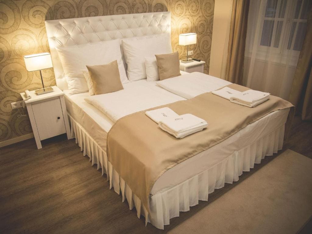 Superior Double Room room - Image 2