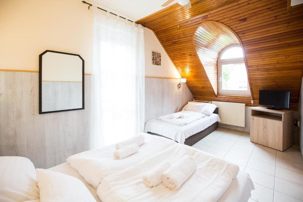 Triple Room room - Image 3