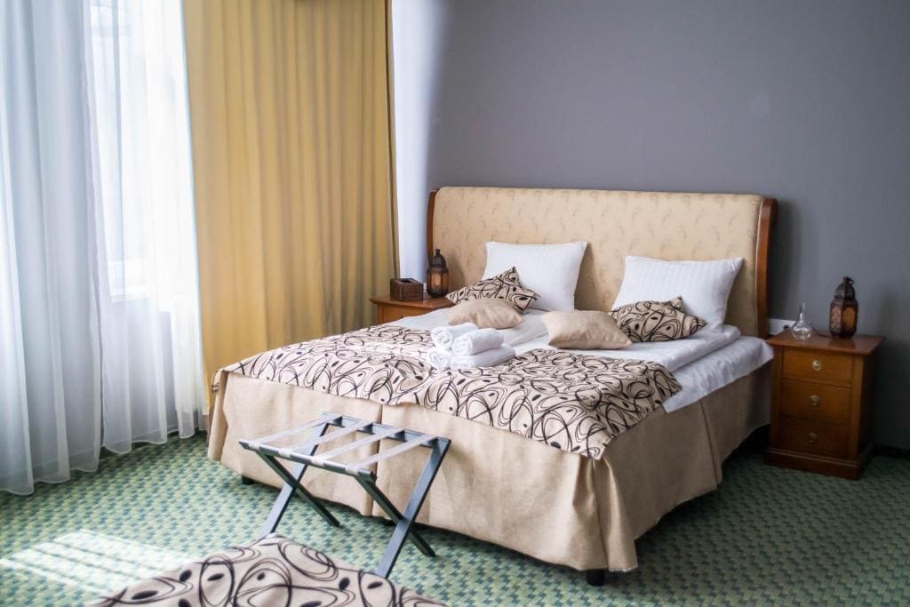 Superior Queen Room with Two Queen Beds room - Image 1