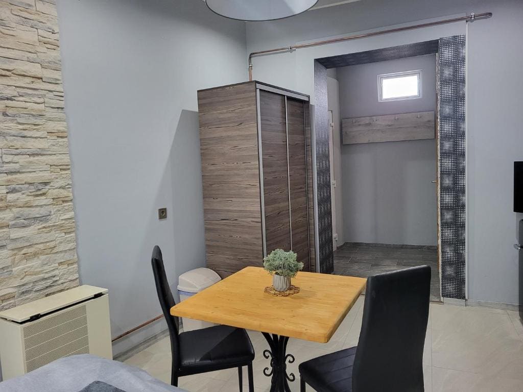 Double Room with Private Bathroom room - Image 1