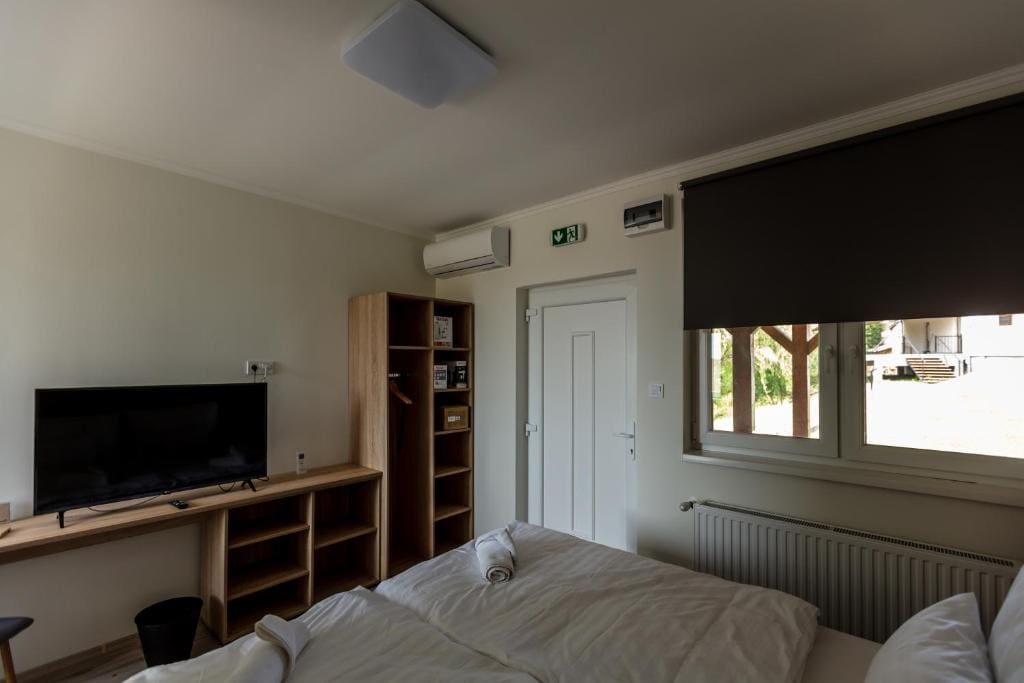 Standard Double or Twin Room room - Image 3