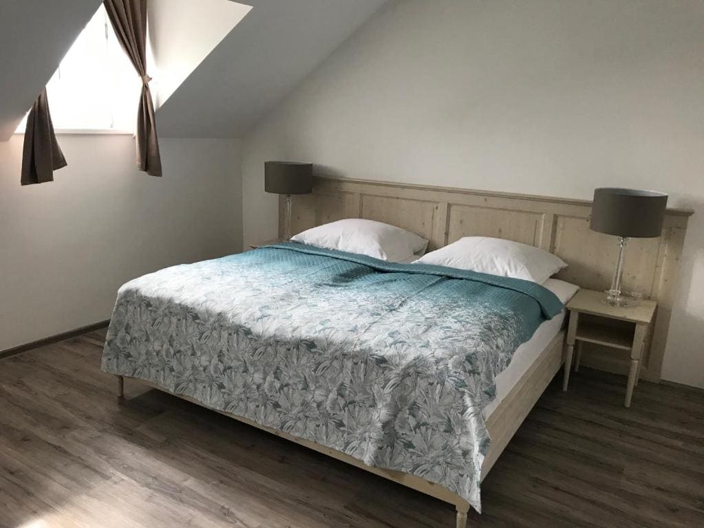 Double Room with Private Bathroom room - Image 2