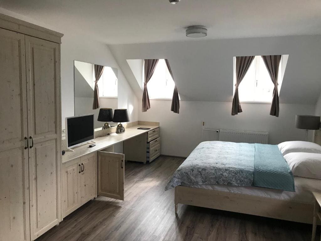 Superior Double Room room - Image 2