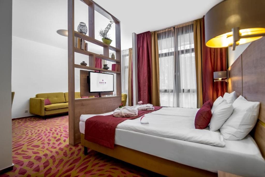 Deluxe Double or Twin Room with Garden View room - Image 3