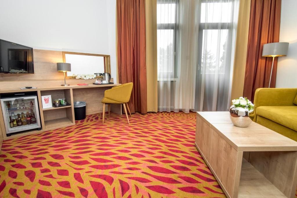 Junior Suite with Balcony room - Image 1