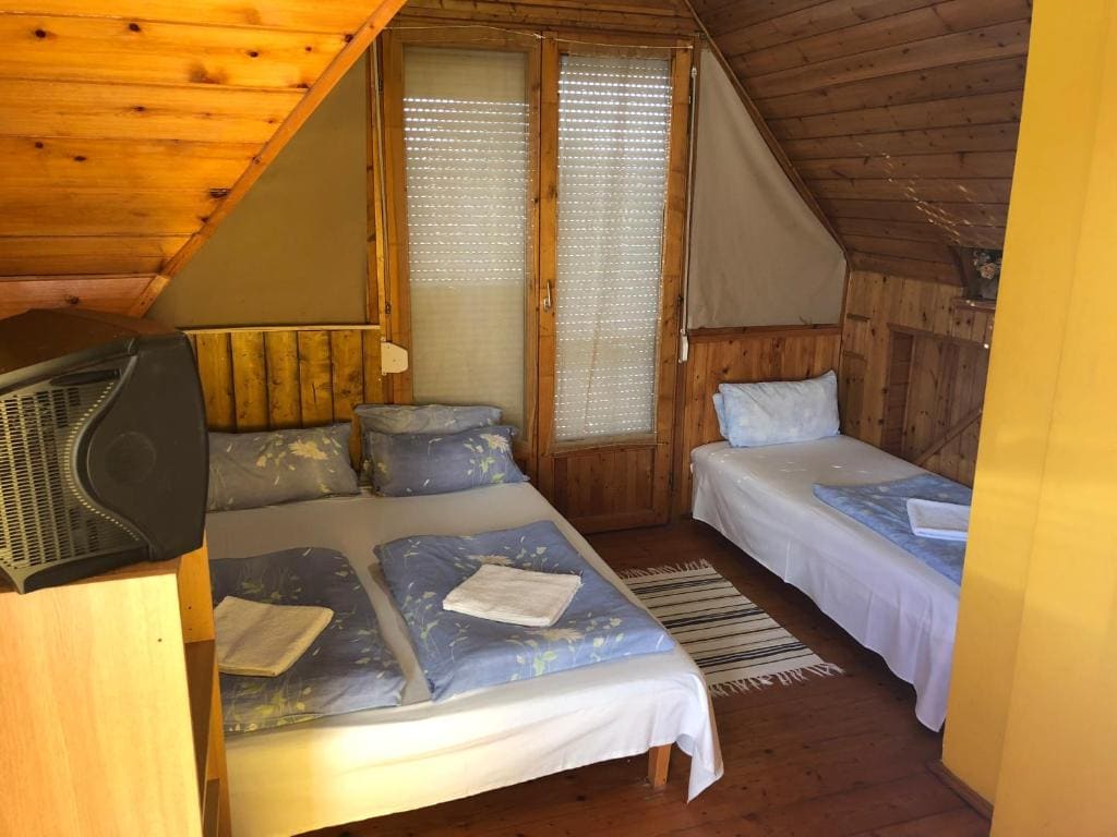 Triple Room with City View room - Image 3