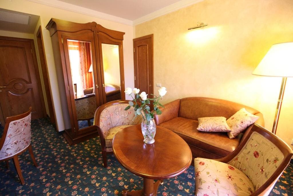 Deluxe Suite (4 Adults) room - Image 1
