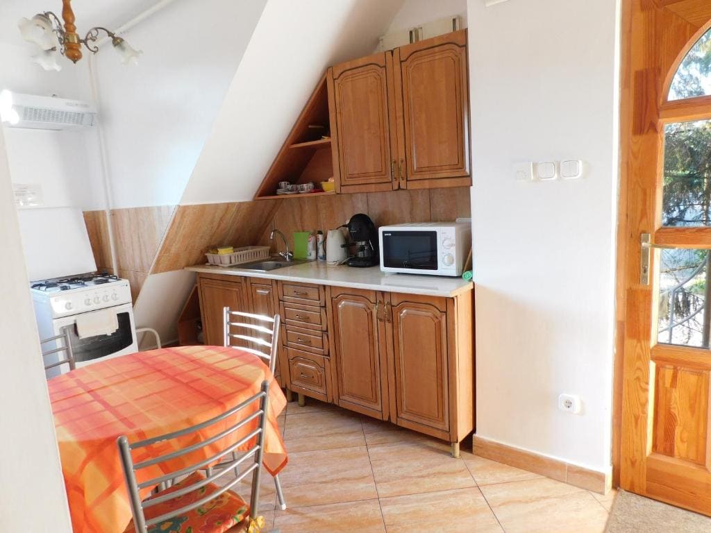 Double or Twin Room with Balcony room - Image 3