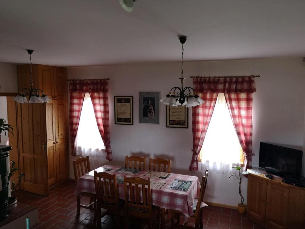 Special offer - Entire House room - Image 3
