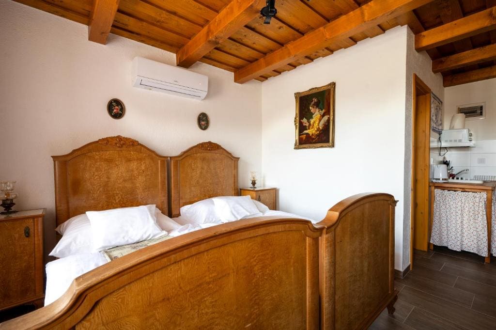 Superior Double Room room - Image 2