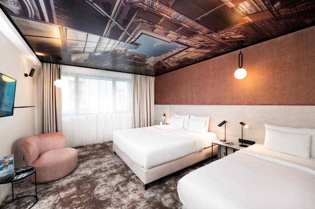 Superior Triple Room room - Image 2