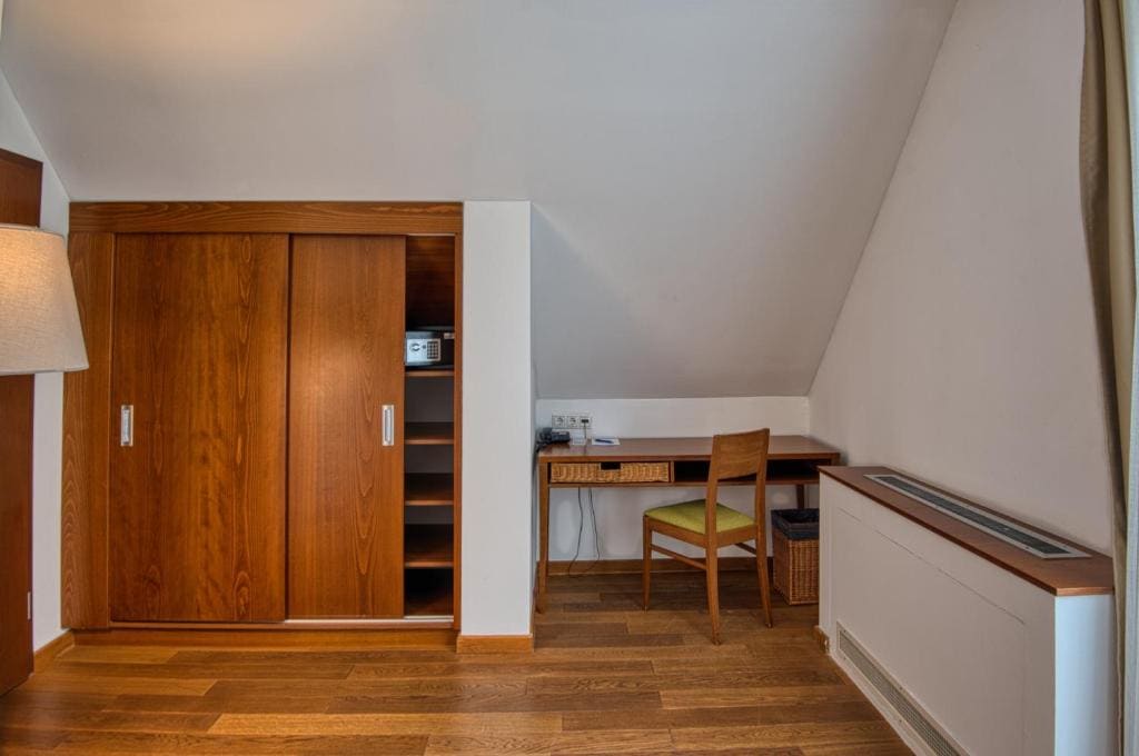 Two-Bedroom Bungalow room - Image 3