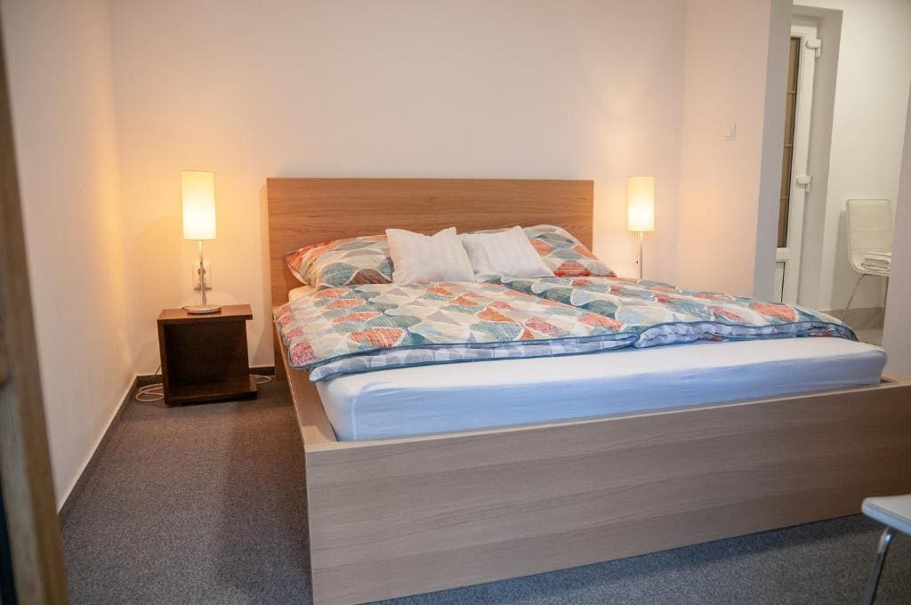 Double Room with Extra Bed room - Image 1
