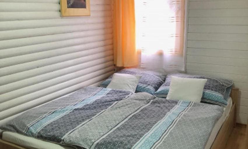 Economy Quadruple Room room - Image 3